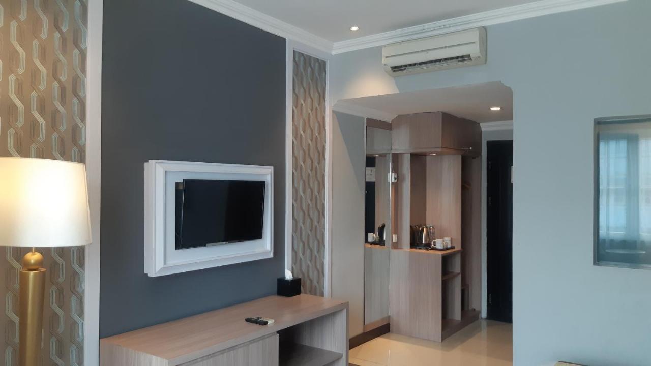 Luminor Hotel Palembang By Wh Free Massage 10 Minutes エクステリア 写真