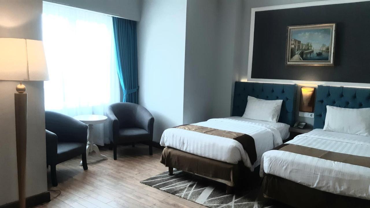 Luminor Hotel Palembang By Wh Free Massage 10 Minutes エクステリア 写真